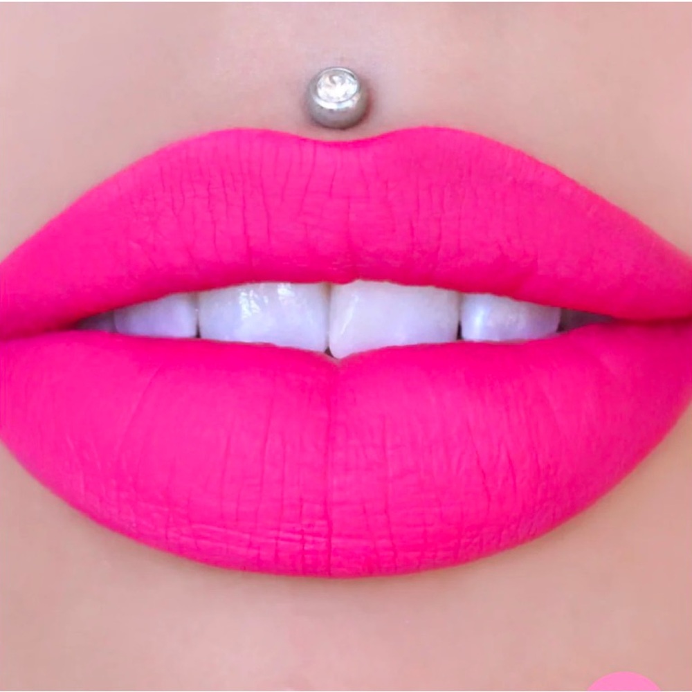 NIB Jeffree Star Velour Liquid Lipstick in Prom Night